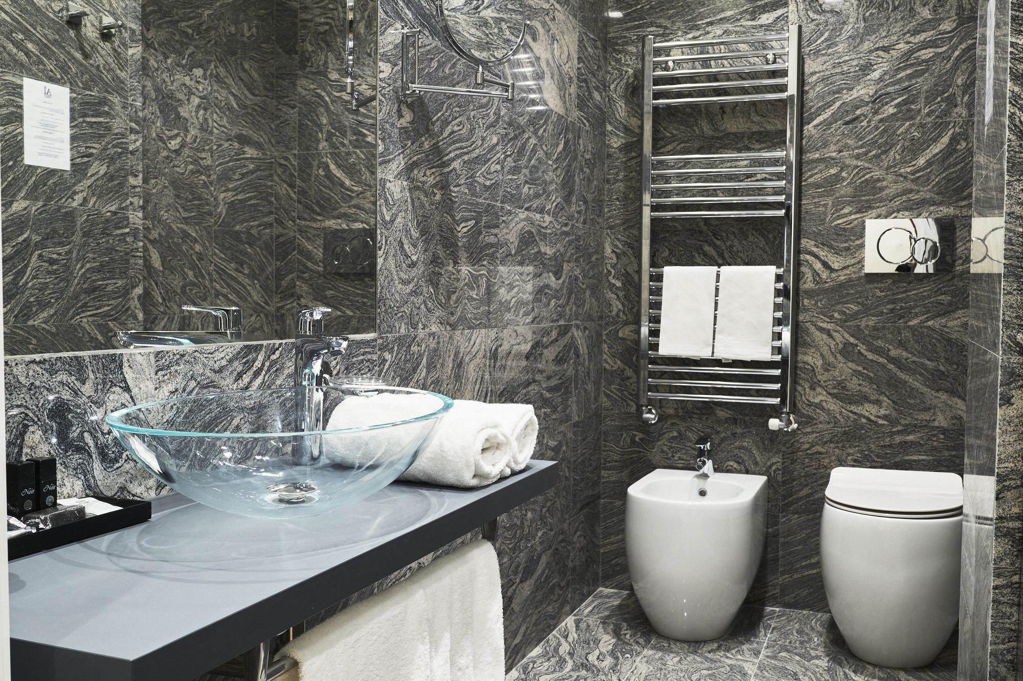 Фото Aiello Rooms - San Babila