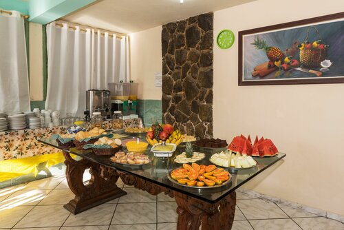 Внешний вид отеля Hotel Costa Verde в Порту-Сегуру, фото 4