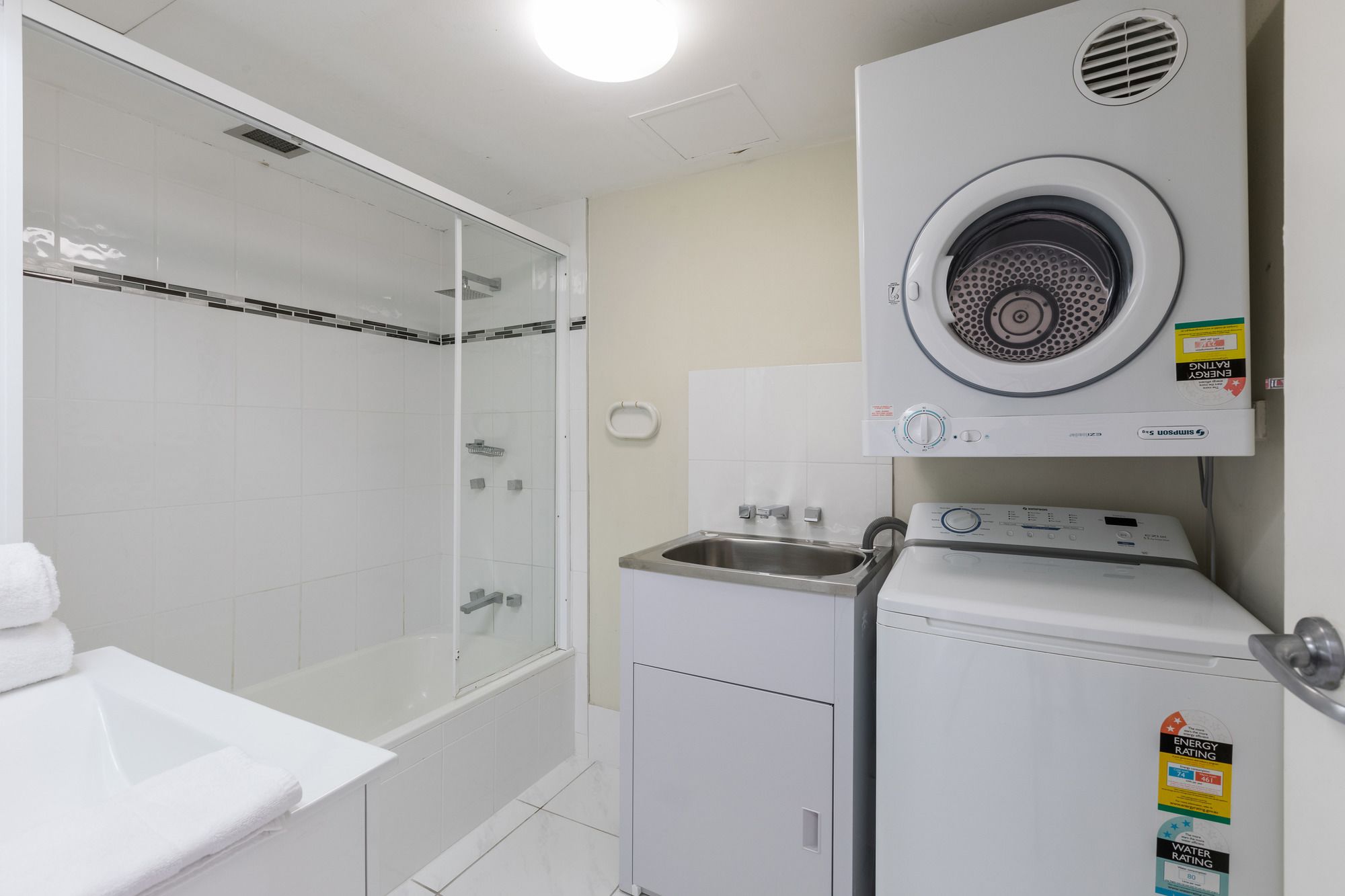 Фото Palmerston Tower Holiday Apartments