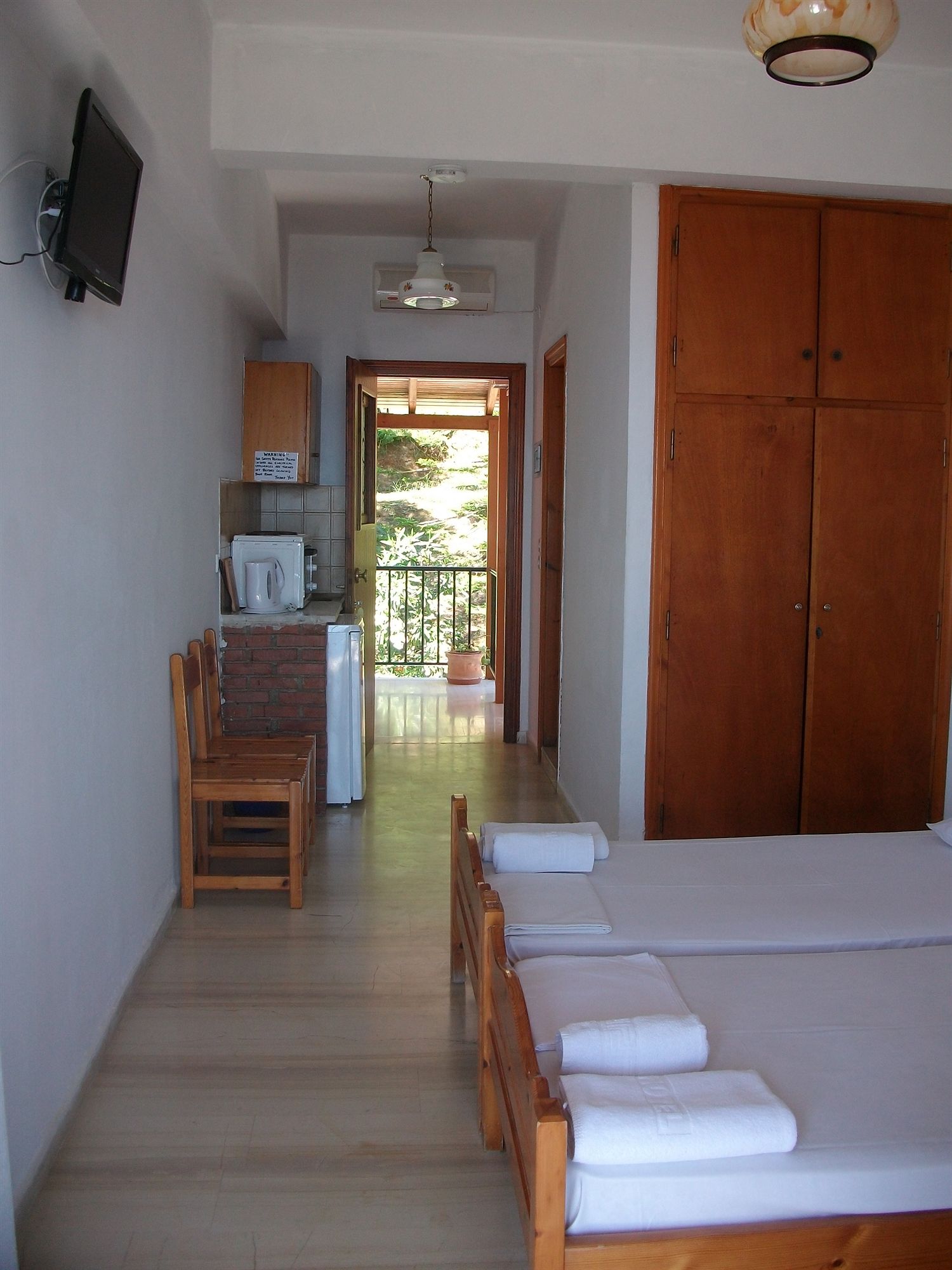 Фото Aronis Apartments