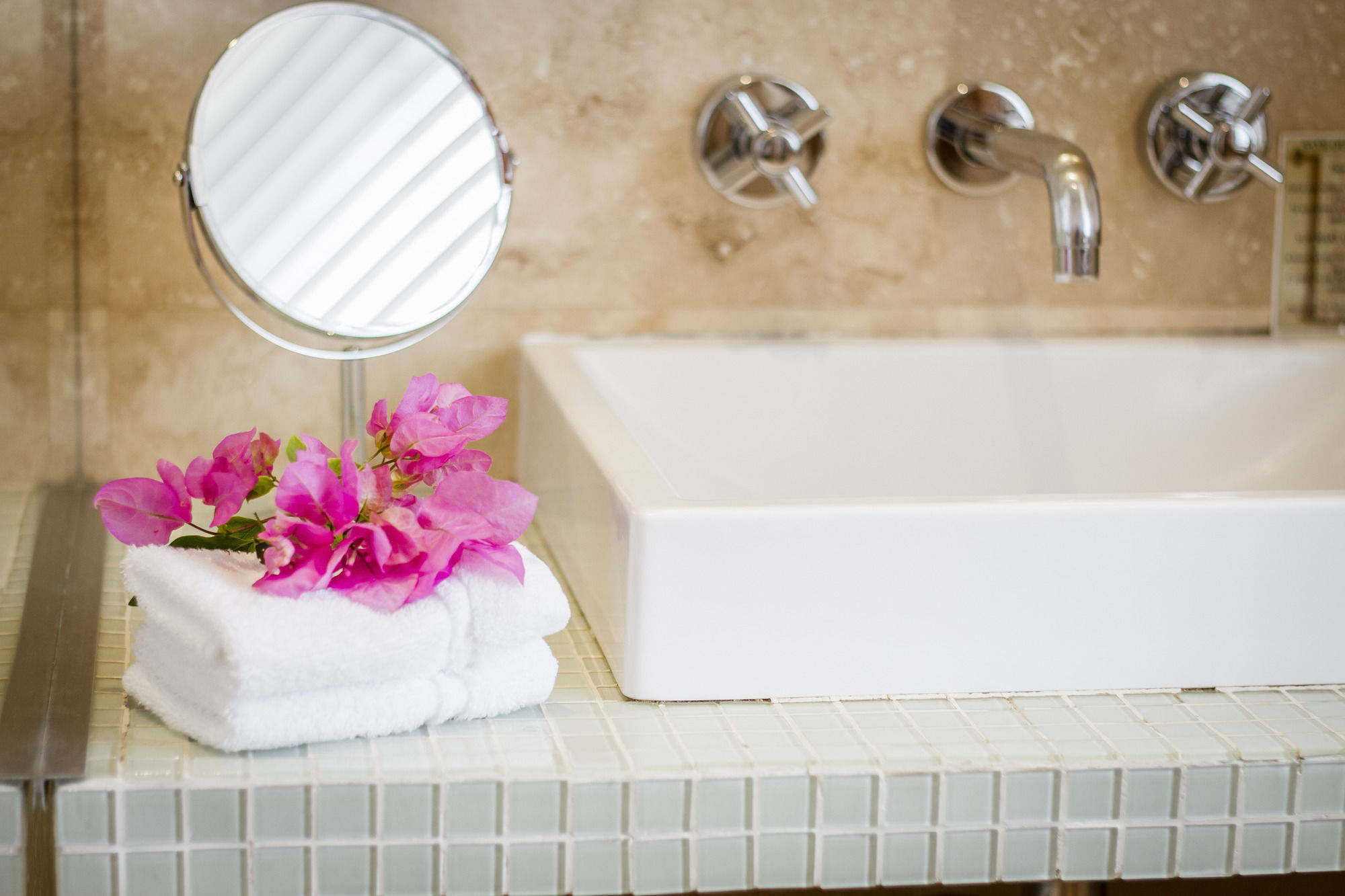 Фото The Walden House