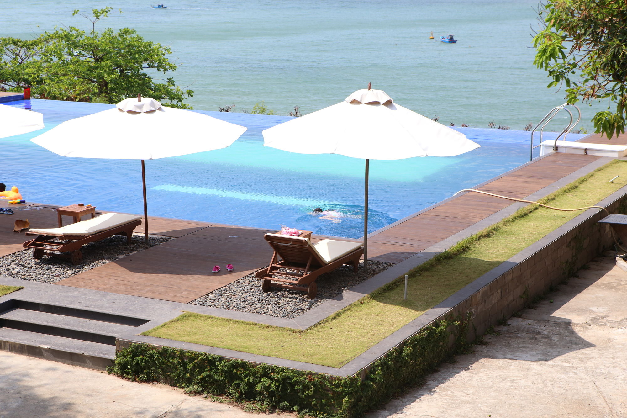 Фото Léman Cap Resort & SPA