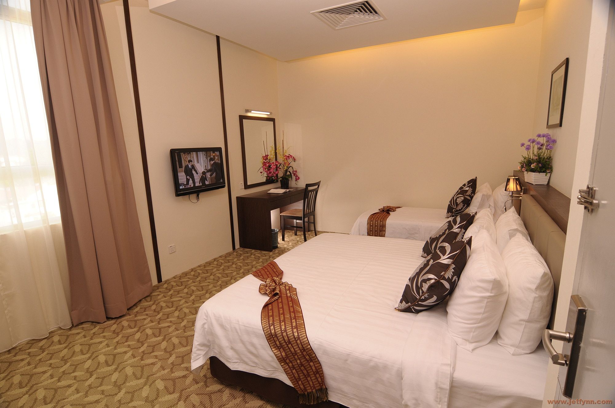 Фото Seemsoon Hotel