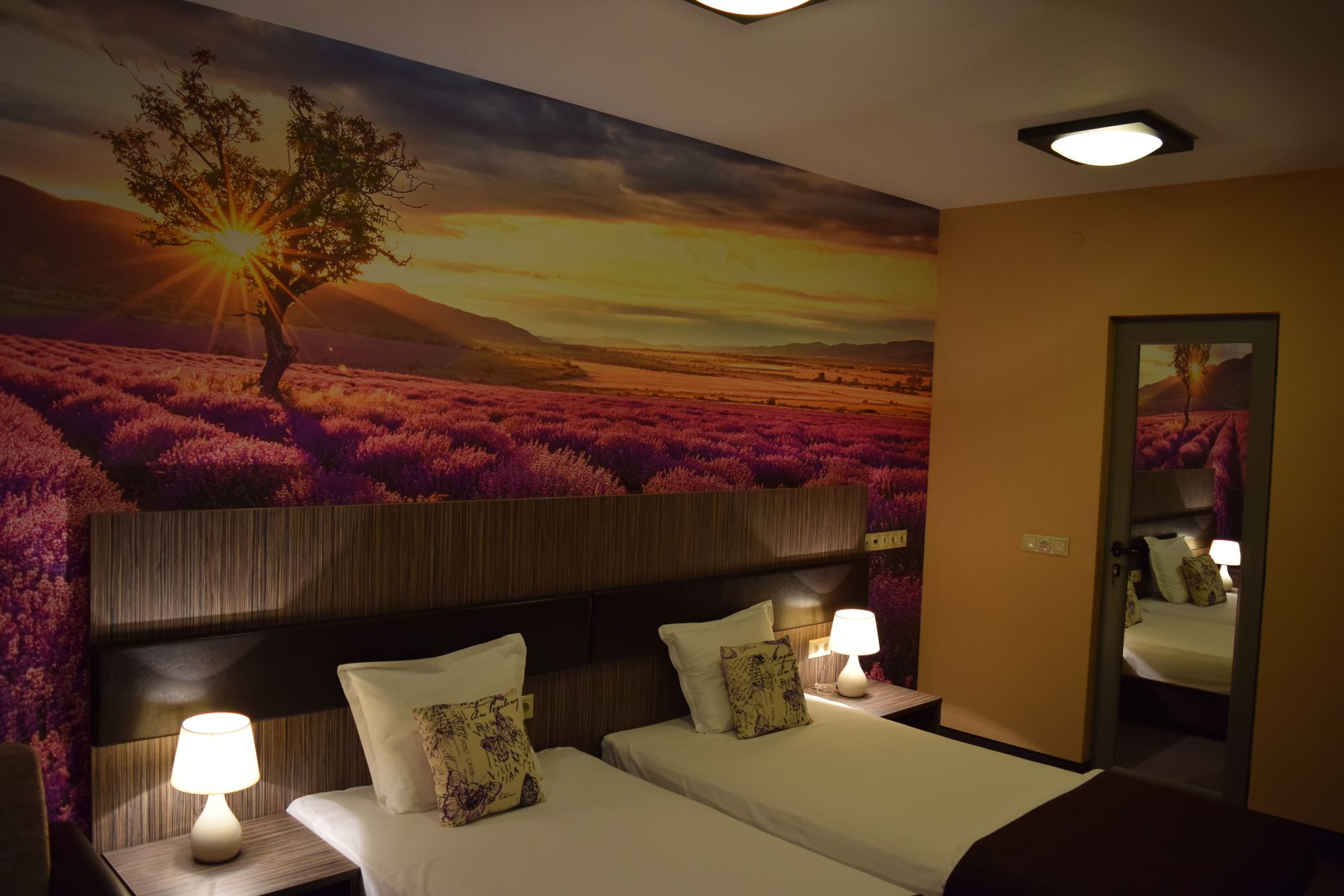 Фото Plaza Hotel