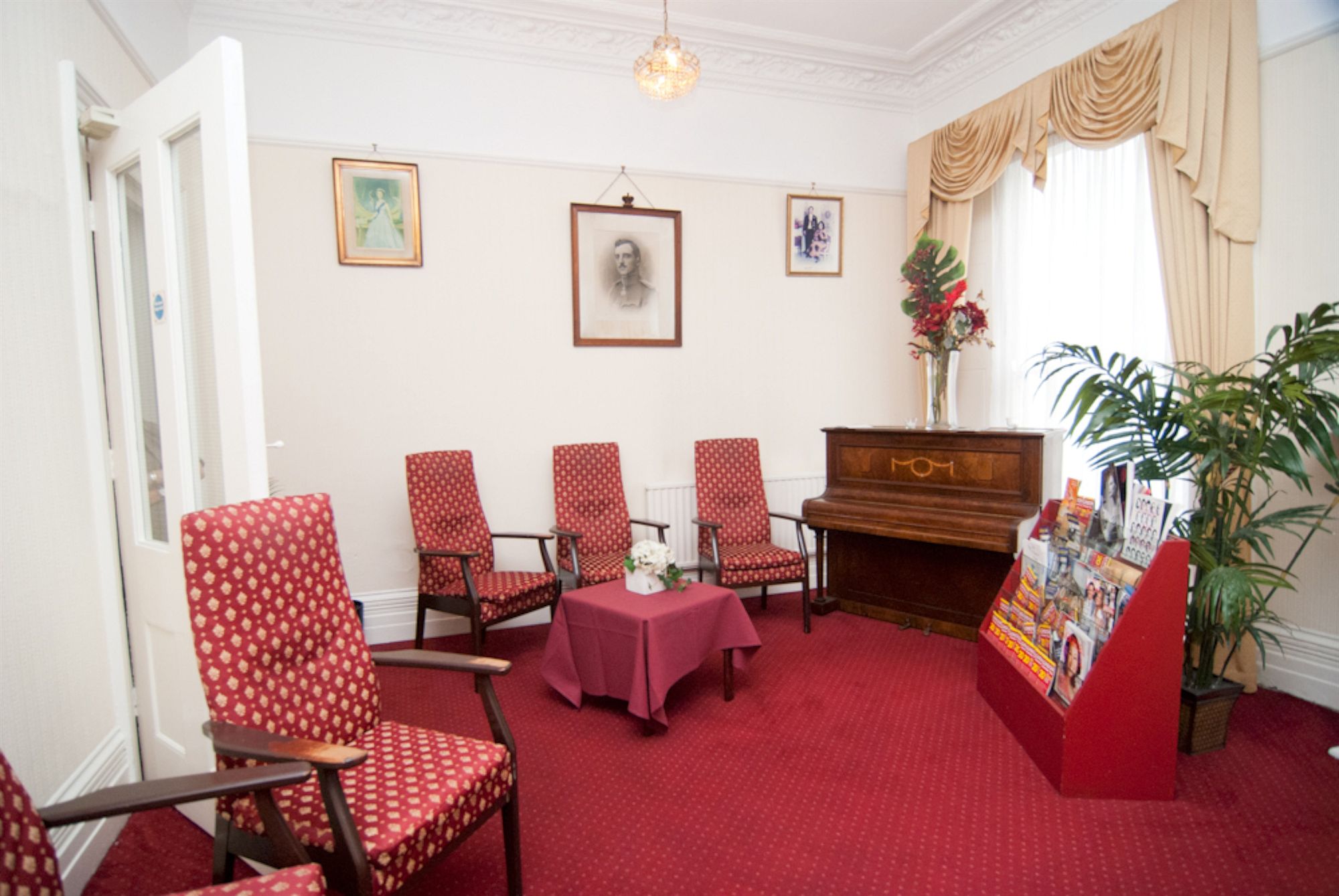 Фото Ravna Gora Hotel