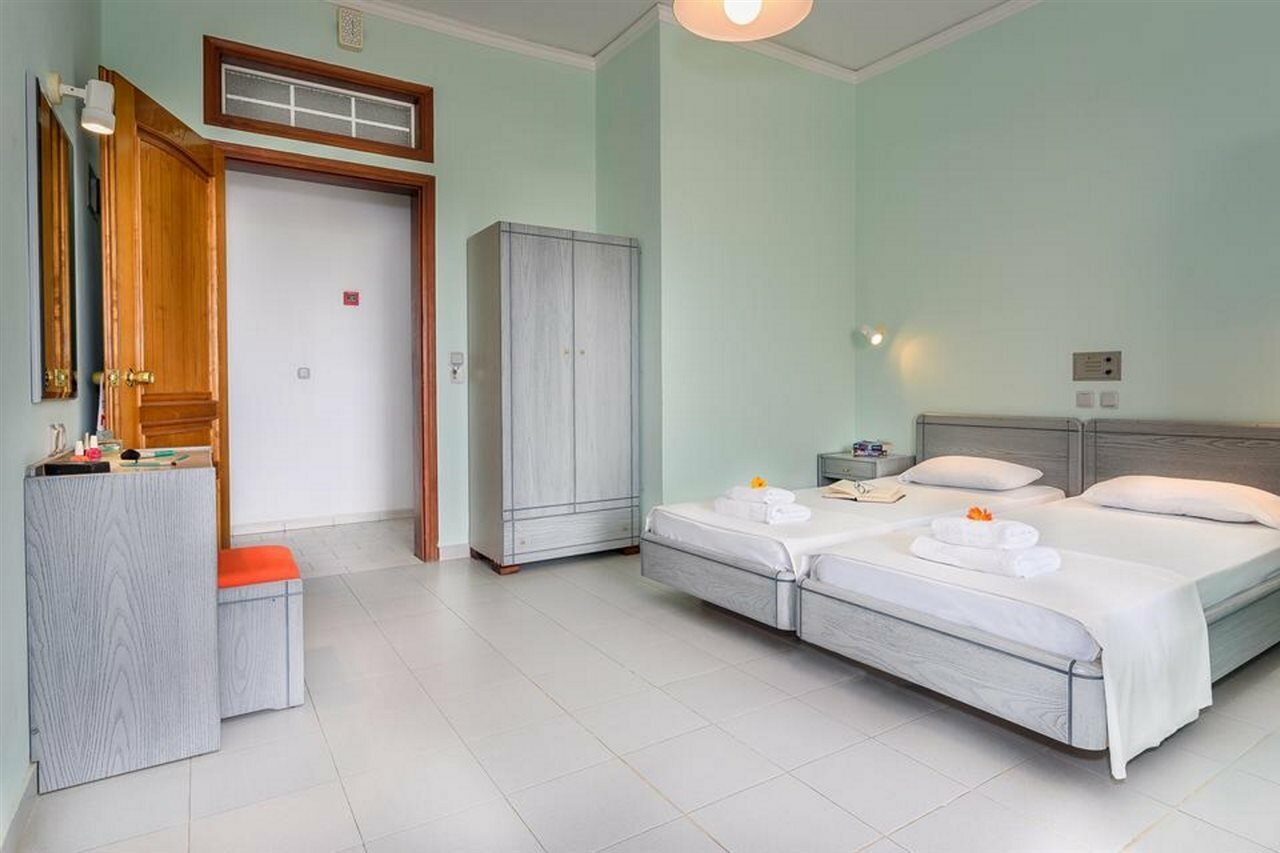 Фото Louladakis Apartments