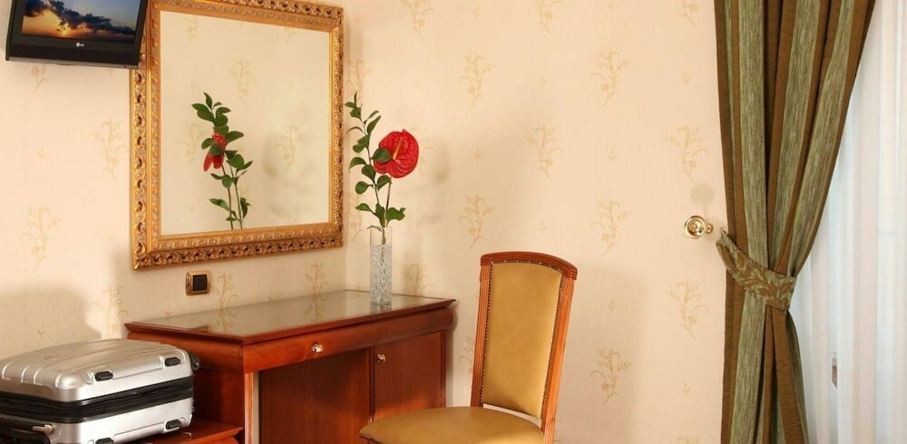 Фото Serena Hotel