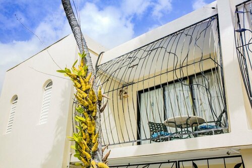 Гостиница Pirate's Inn в Бриджтауне