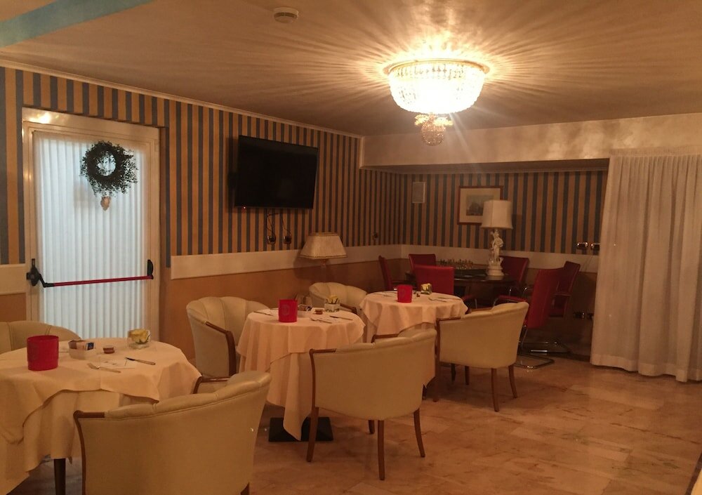 Фото Hotel Dieci