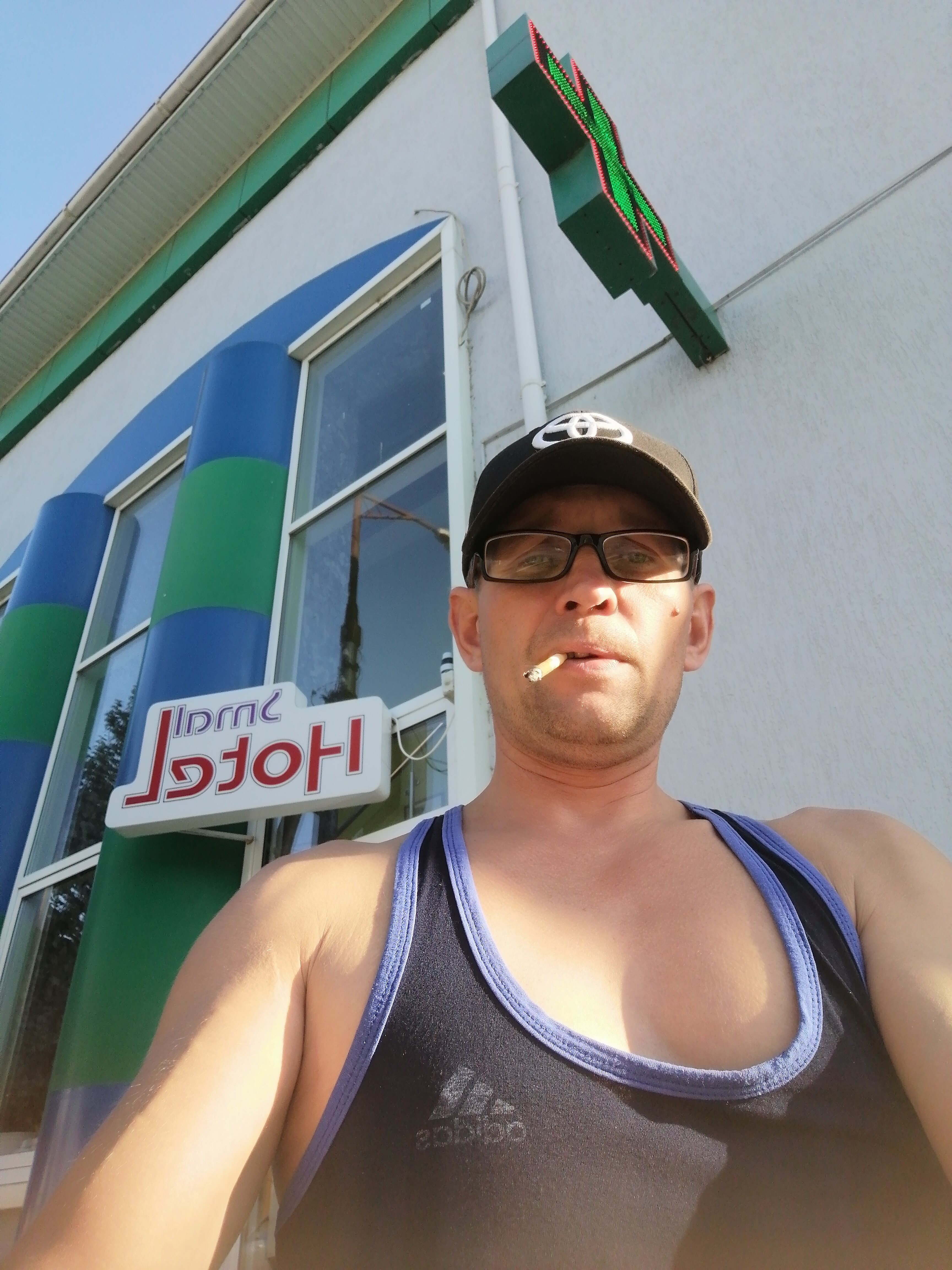 Фото Small Hotel