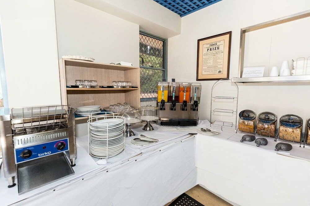 Фото Mariners Court Hotel Sydney