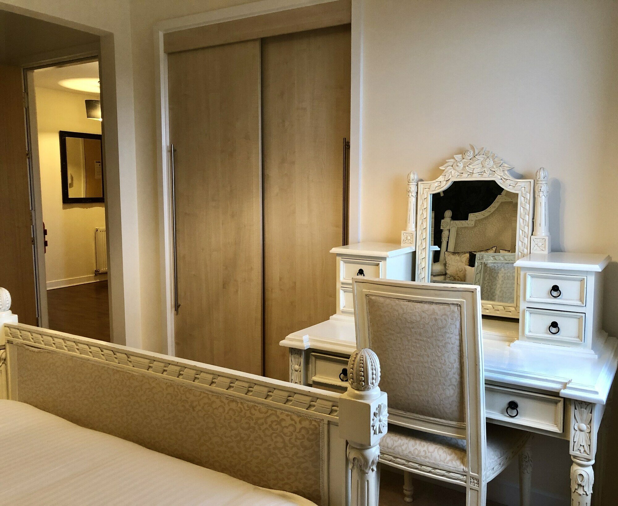 Фото Oakhill Apartments Edinburgh