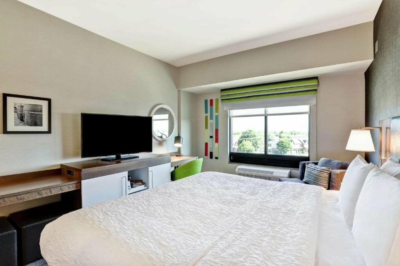 Фото Hampton Inn St Catharines Niagara