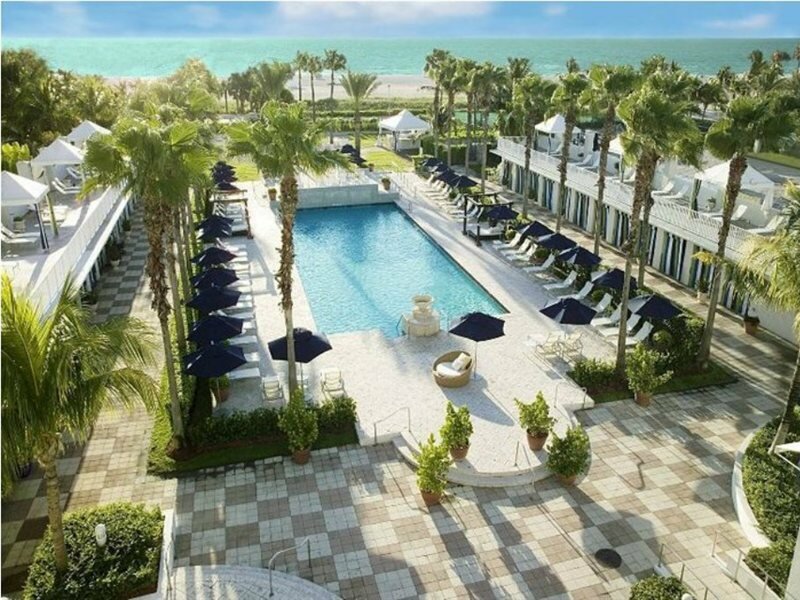 Фото Kimpton Surfcomber Hotel, an Ihg Hotel