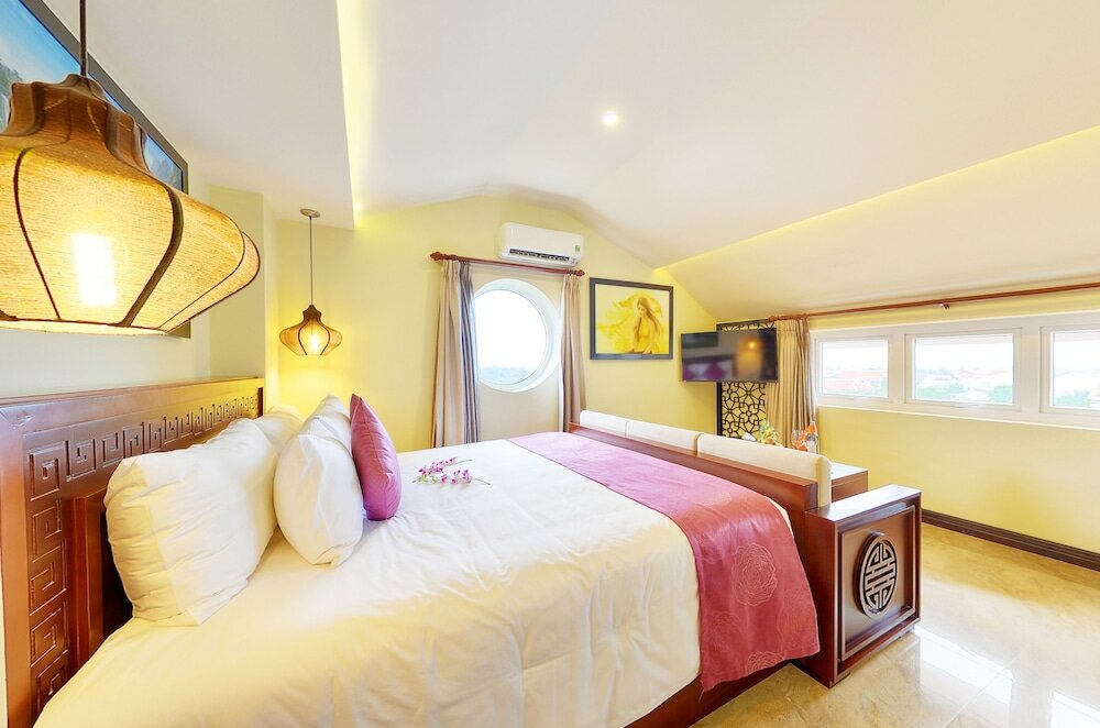 Фото River Suites Hoi An Hotel