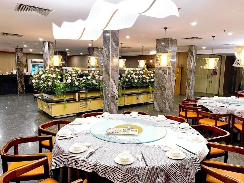 Фото Wah Fu Hotel