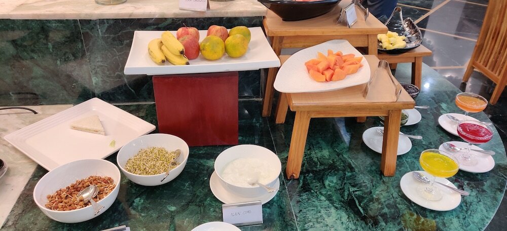 Фото Radiant Globus Hotel