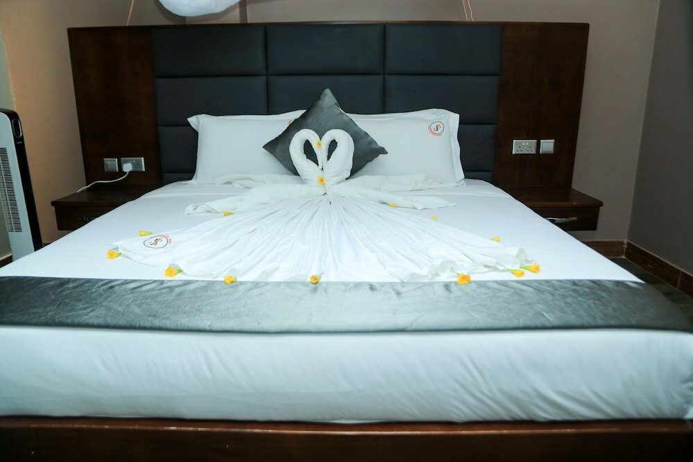 Фото Jinna Suites Hotel