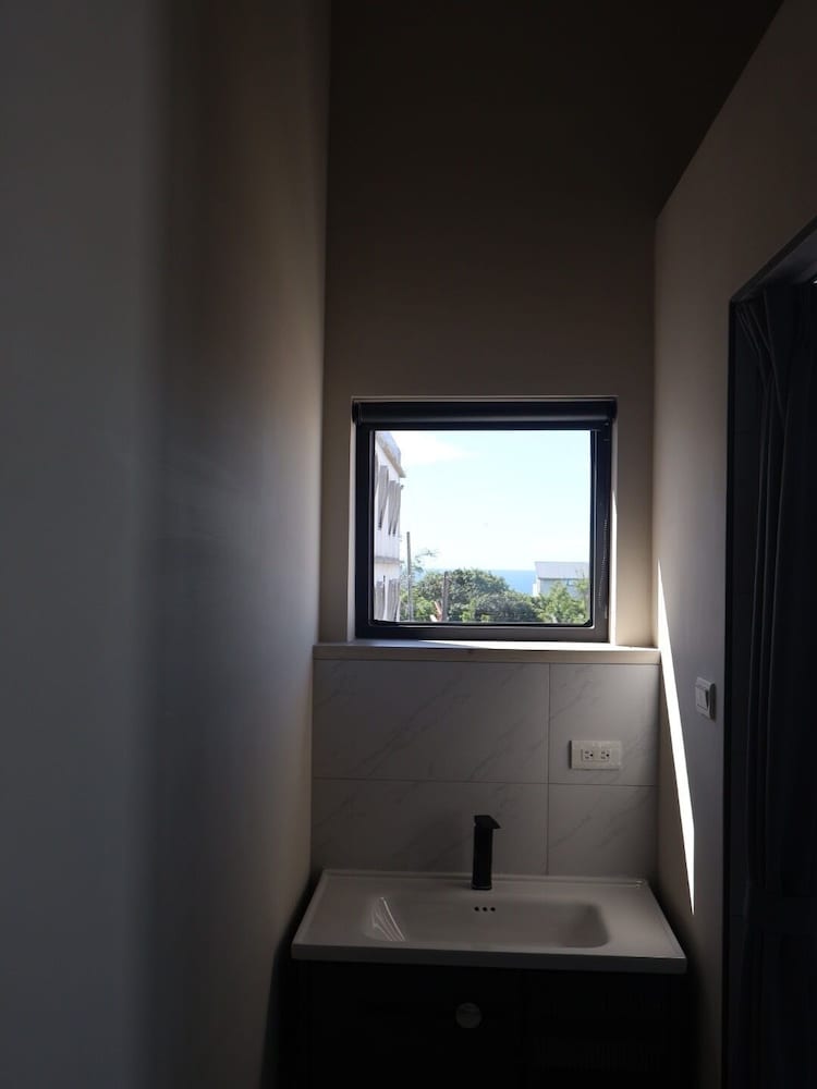 Фото Ocean Tale Inn