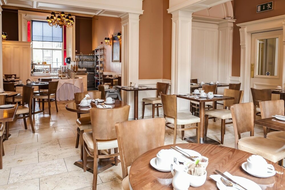 Фото Albany House