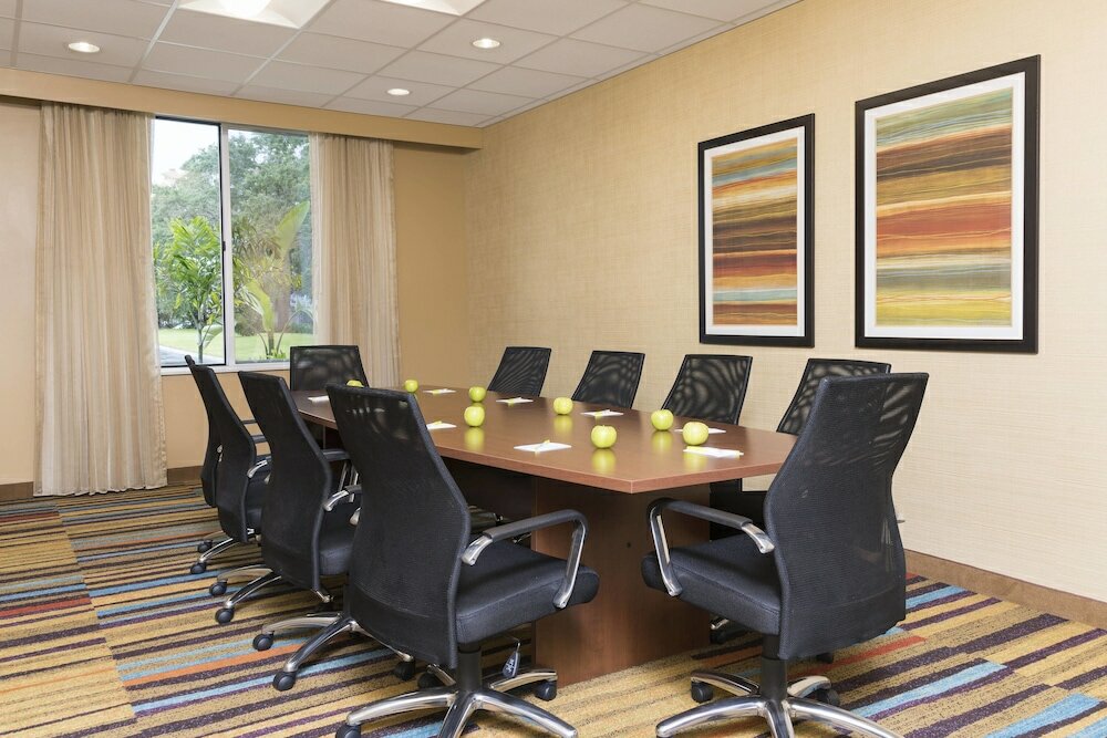 Фото Fairfield Inn and Suites Orlando Kissimmee Celebration