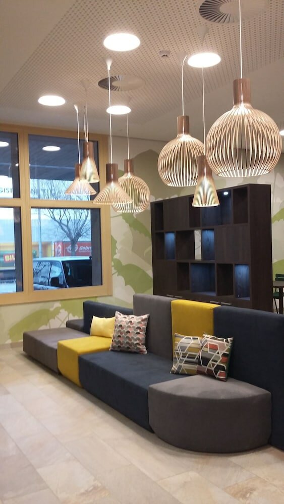 Фото Hwest Hotel Hall