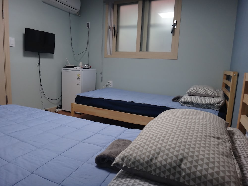 Фото Sunny Hill Hostel Hongdae