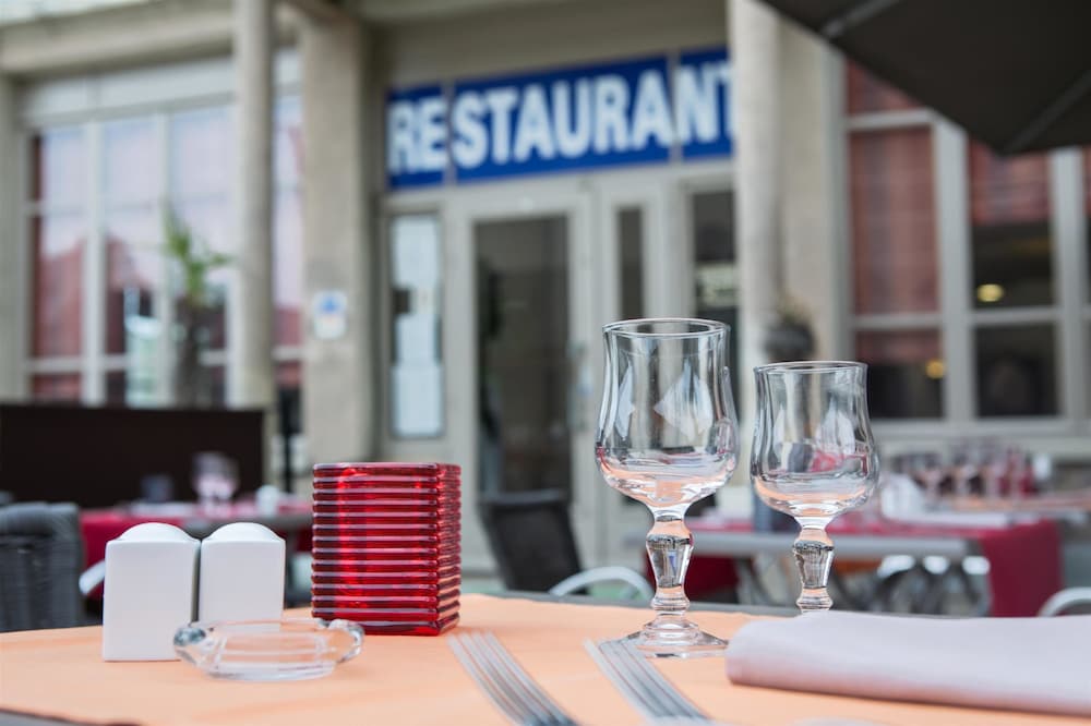 Фото Kyriad Orange Centre