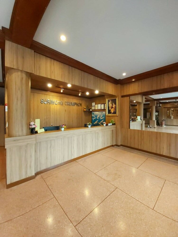 Фото Suriwong Chumphon Hotel