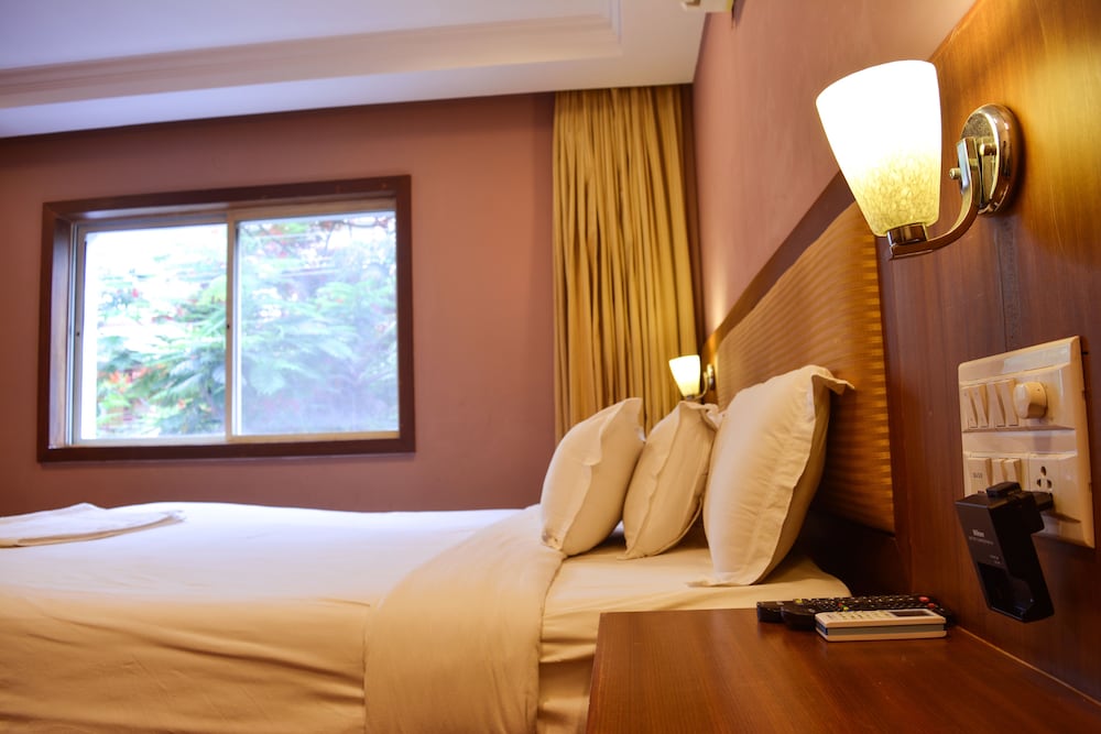 Фото Serene Boutique Hotel