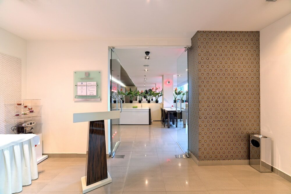 Фото Hotel Cubix