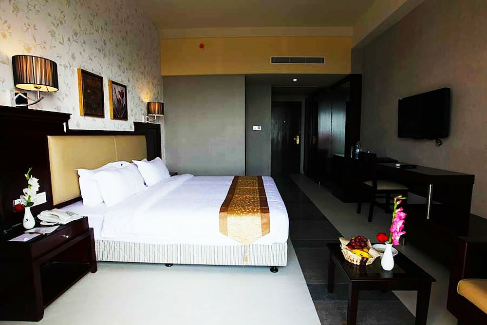 Фото Hotel The Cox Today