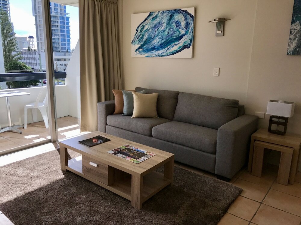 Фото Hi Ho Beach Apartments