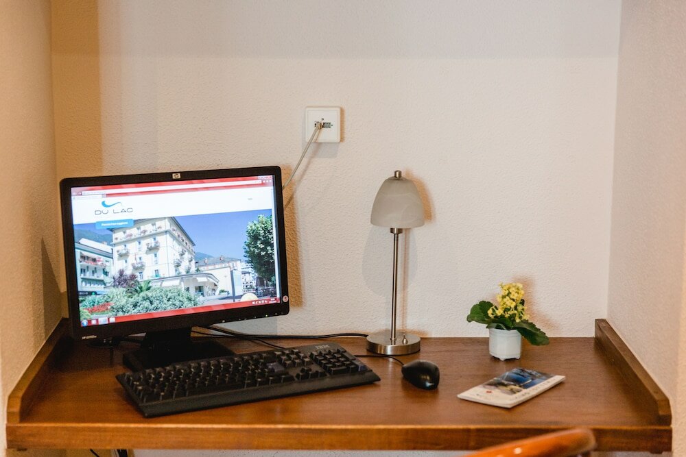 Фото Hotel Du Lac Locarno