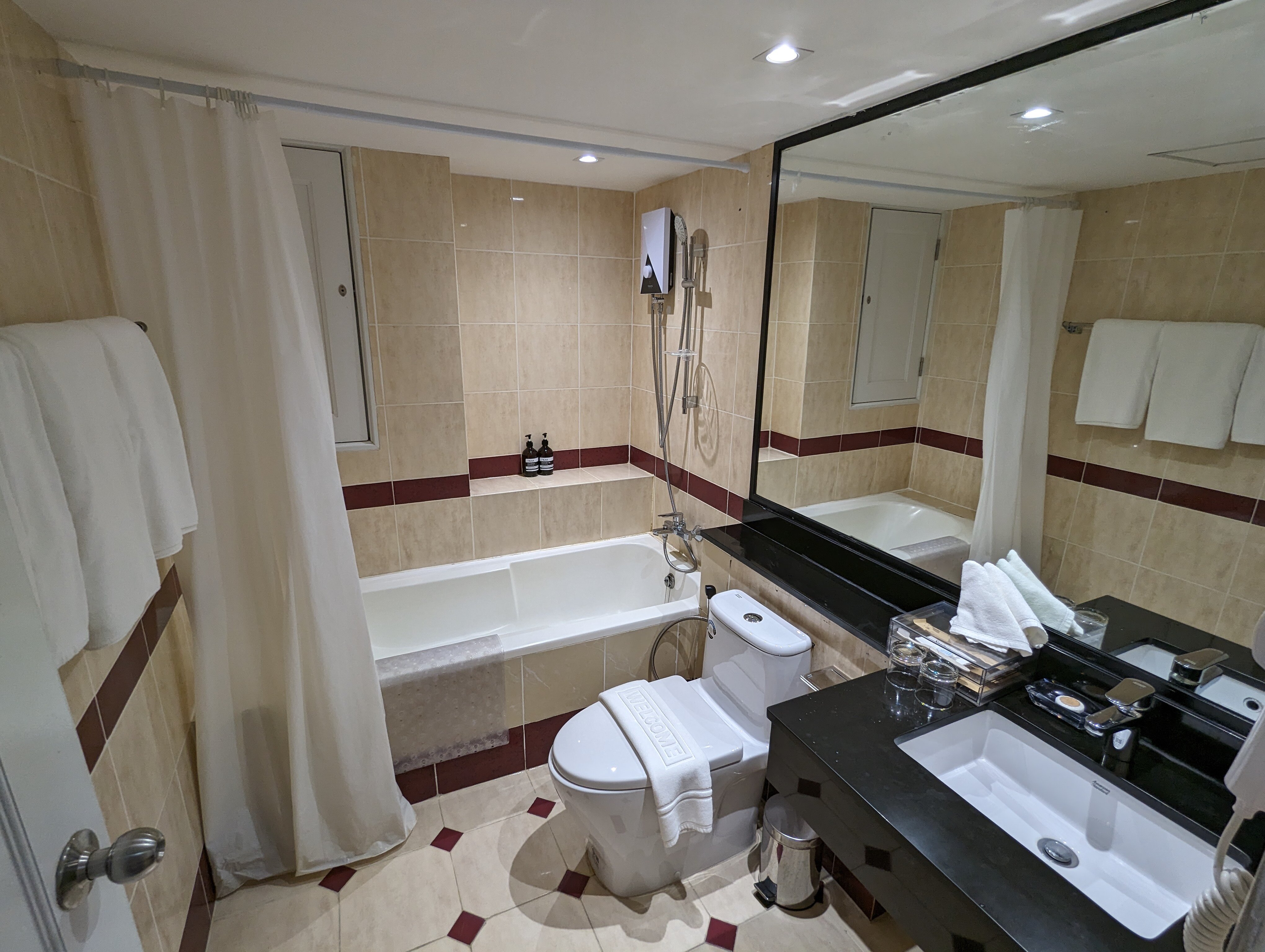 Фото Jomtien Garden Hotel & Resort