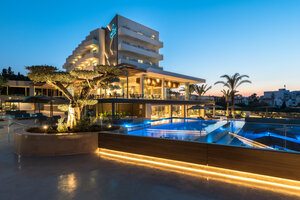 отель Cavo Zoe Seaside Hotel