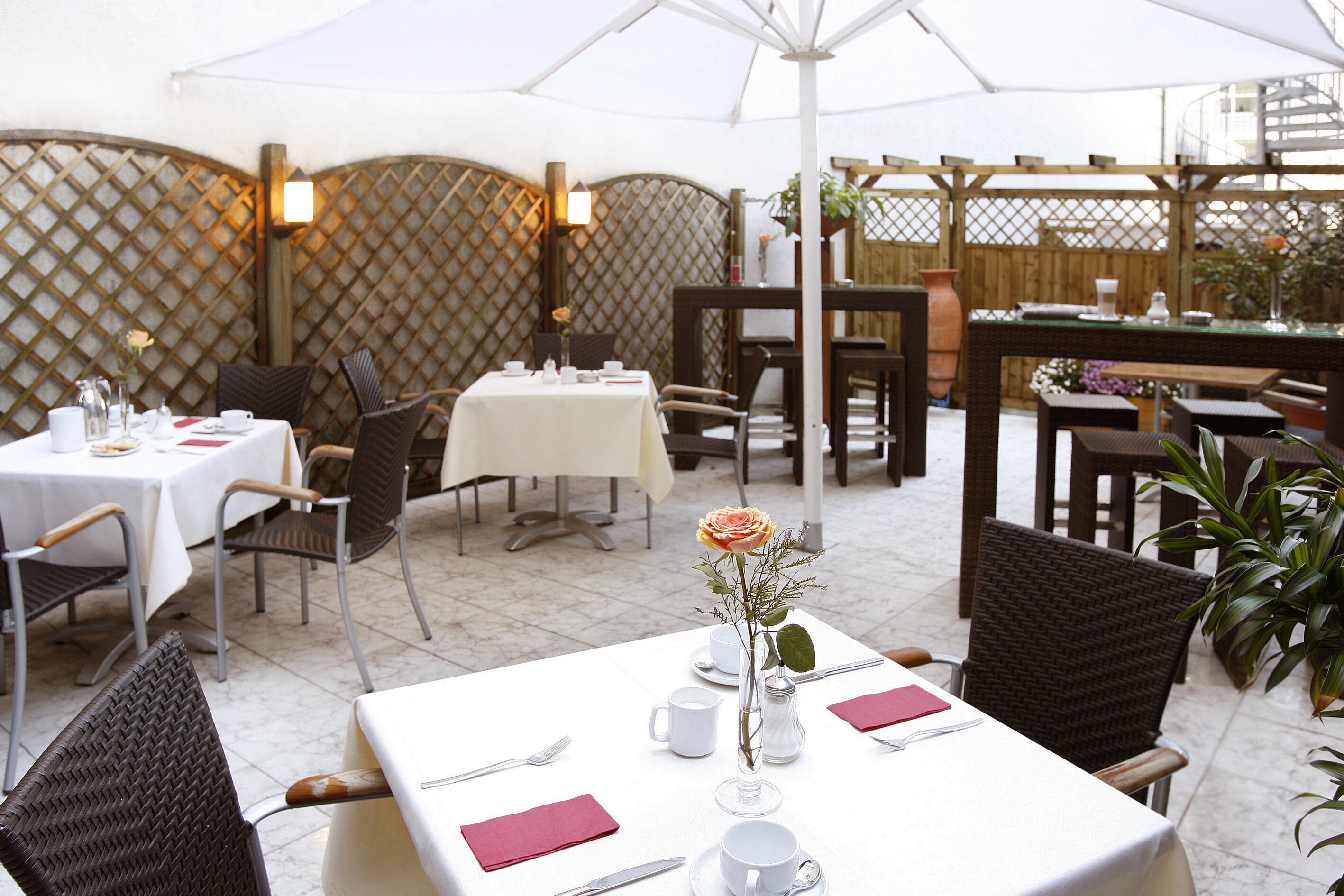 Фото Novum Hotel Ambassador