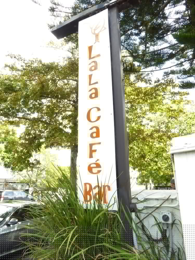 Фото Parnell Pines Hotel