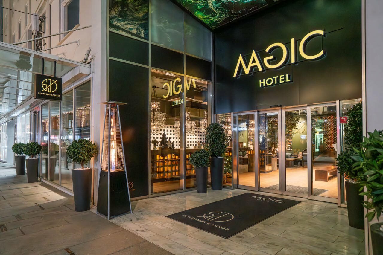 Фото отеля 1