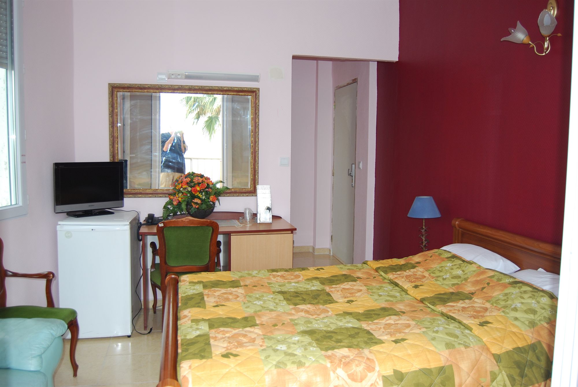 Фото Hôtel Azur