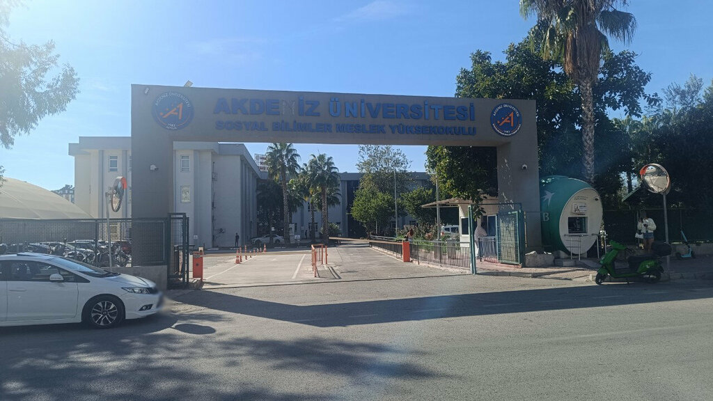 Technical college Akdeniz University Social Sciences Vocational School, Antalya, photo