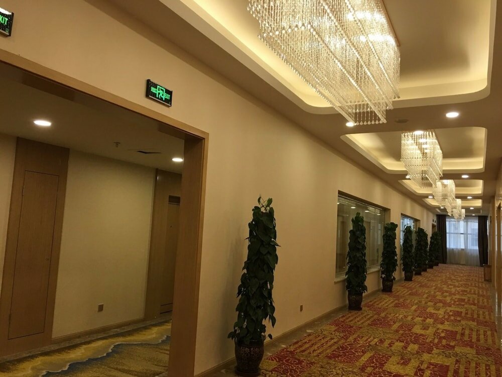 Фото Qinghai Baiyun Xiangling Hotel