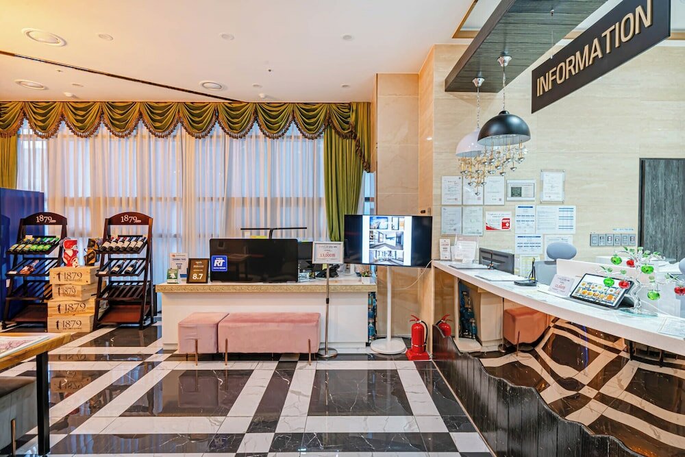 Фото GriffinBay Hotel