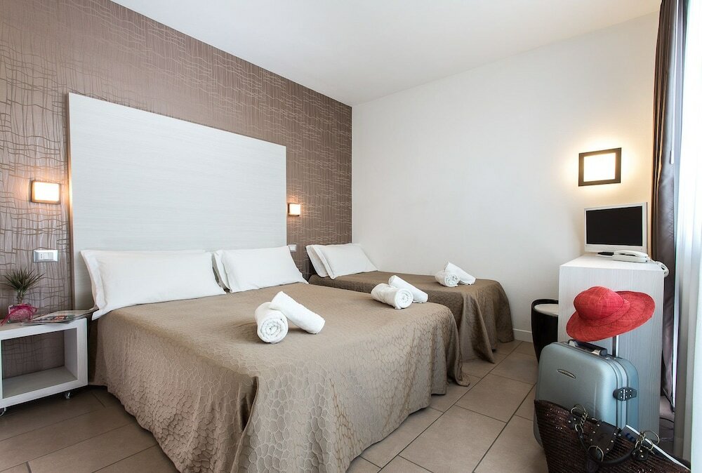 Фото 47050645746