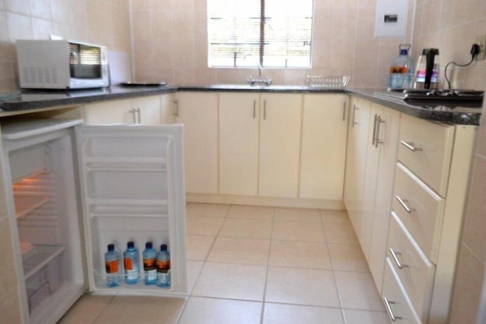 Фото Queness Inn