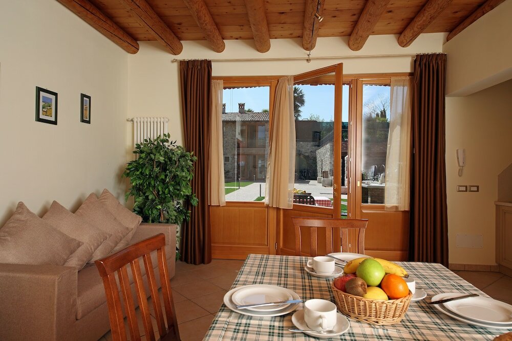 Фото Residence Borgo Mondragon