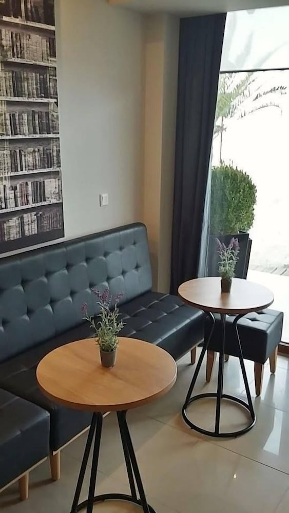 Фото Avra Hotel