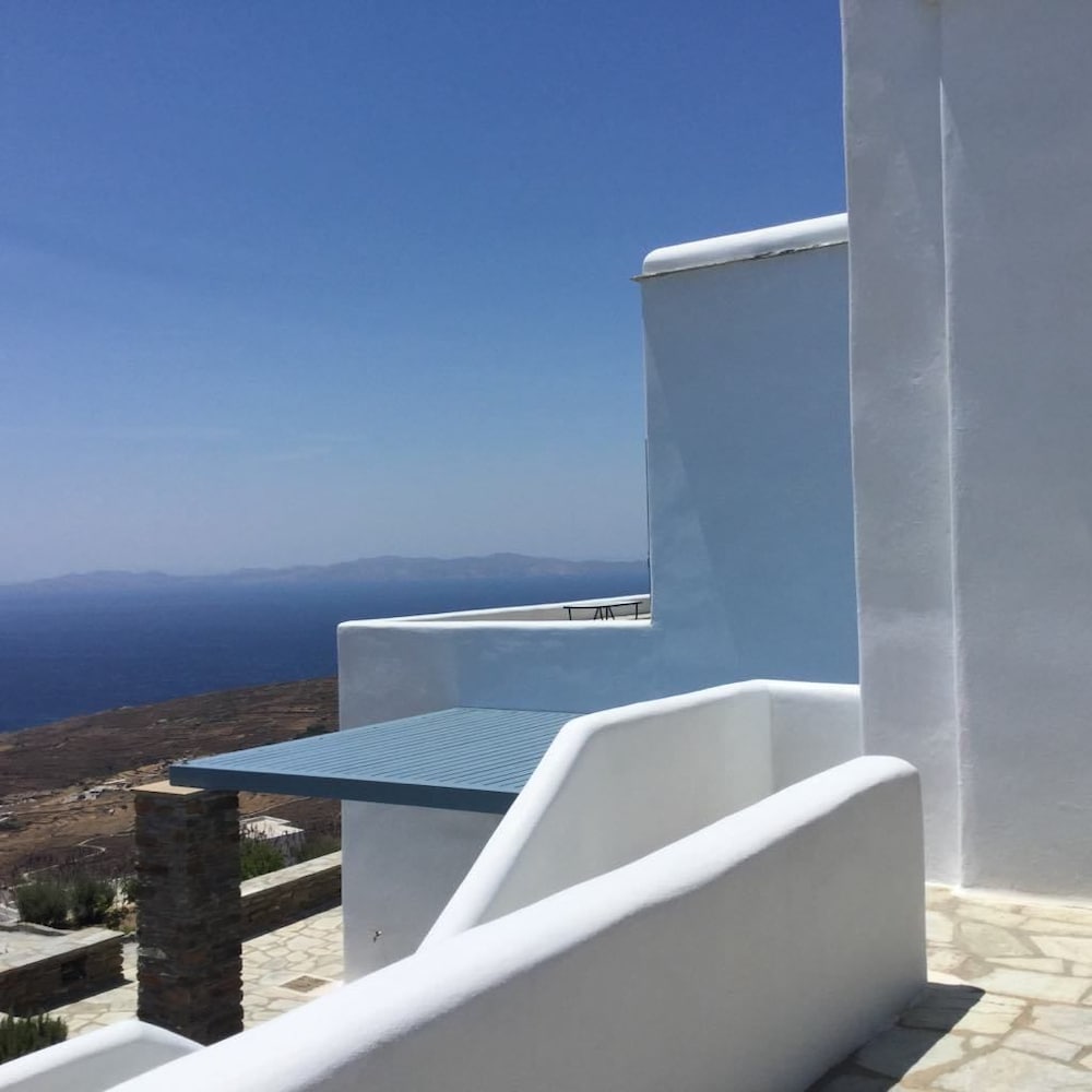 Фото Blue Azur Deluxe Villa