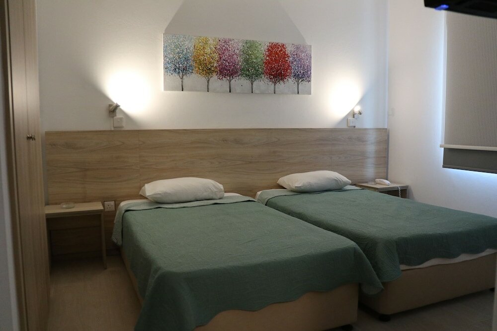 Фото Layiotis Hotel Apartments