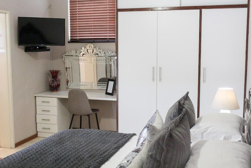 Hotel A Queenslin Guesthouse, Paarl, photo